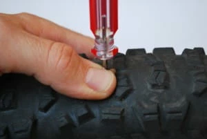 MaXalami Kit Di Riparazione Tubeless Di Base - immagine 5